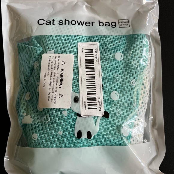 NIB. Cat Shower Bag - Picture 1 of 5